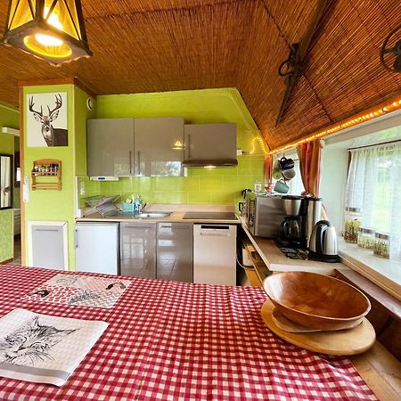 Chalets Des Trois Hetres พลอมบิแอร์ส-เลส์-แบ็งส์ ภายนอก รูปภาพ