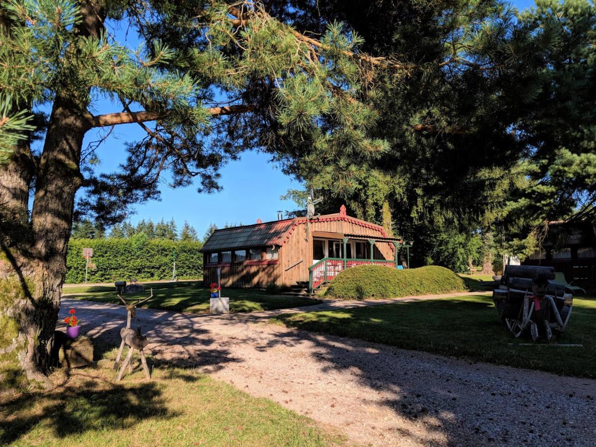 Chalets Des Trois Hetres พลอมบิแอร์ส-เลส์-แบ็งส์ ภายนอก รูปภาพ